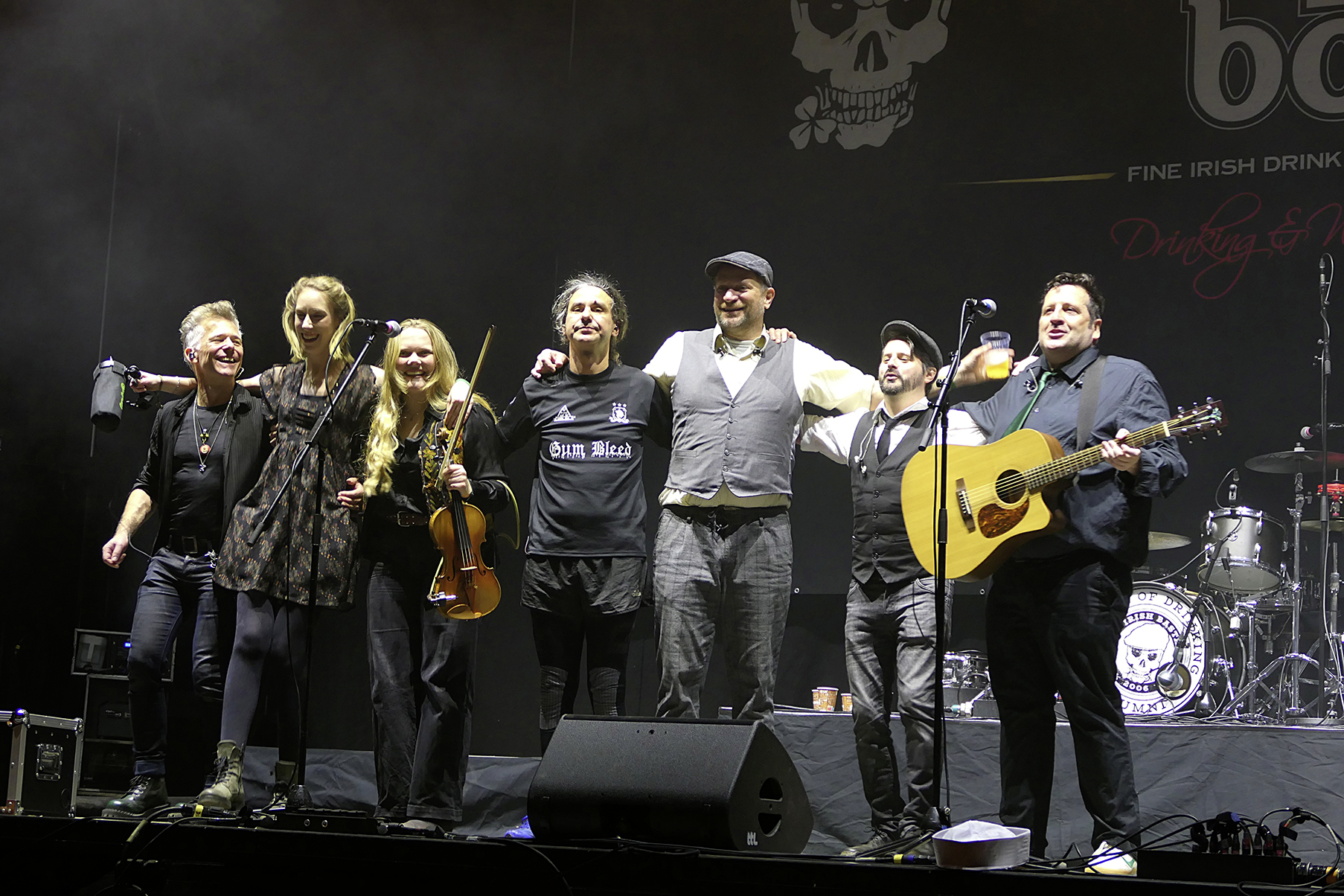 Band auf der Bühne